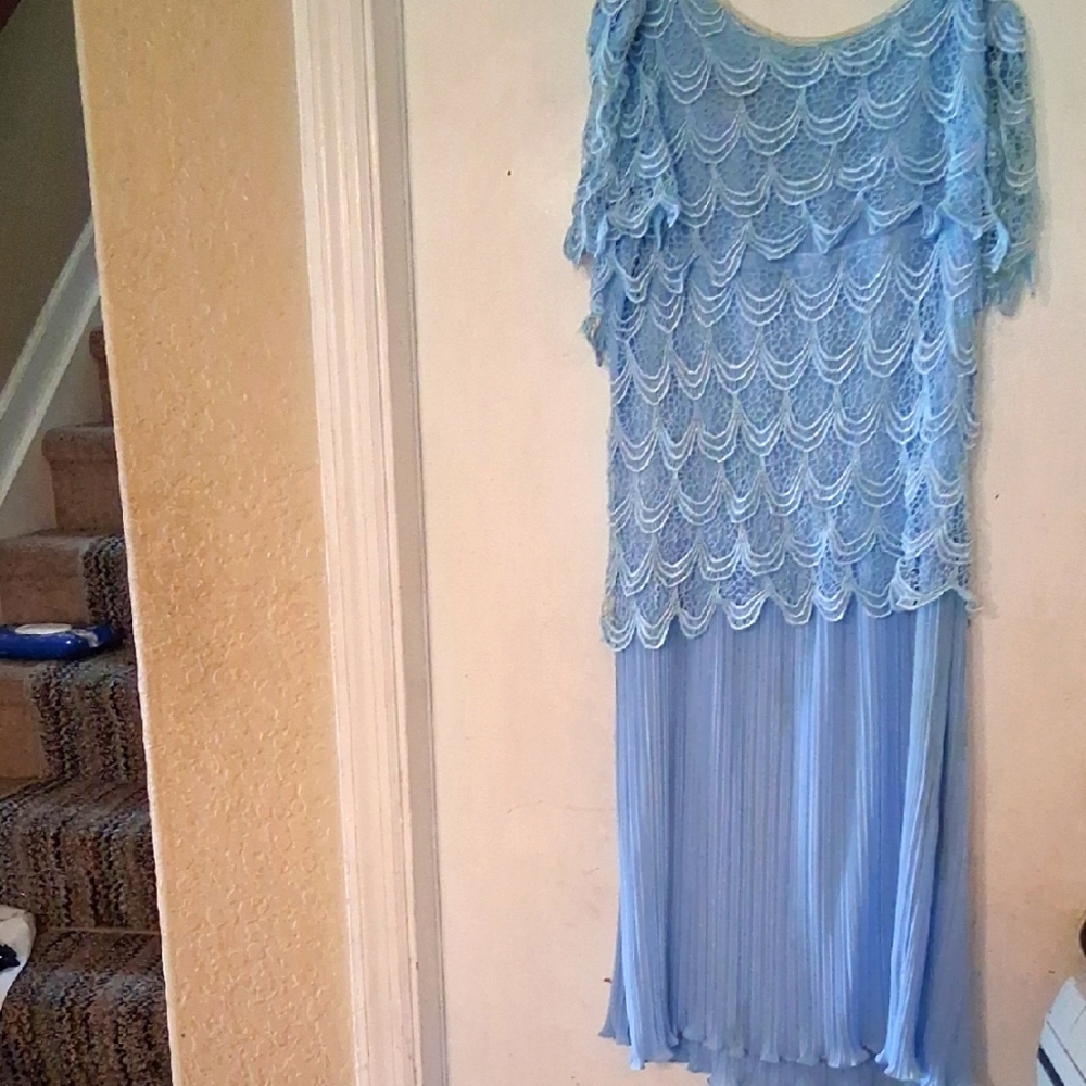 Blue Pleated Midi Dress with Flutter Sleeves#155p
